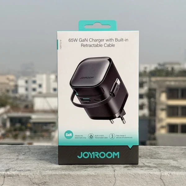 Joyroom JR-TCL02 GaN 65W Charger with Retractable Cable