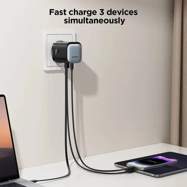Joyroom JR-TCL02 GaN 65W Charger with Retractable Cable